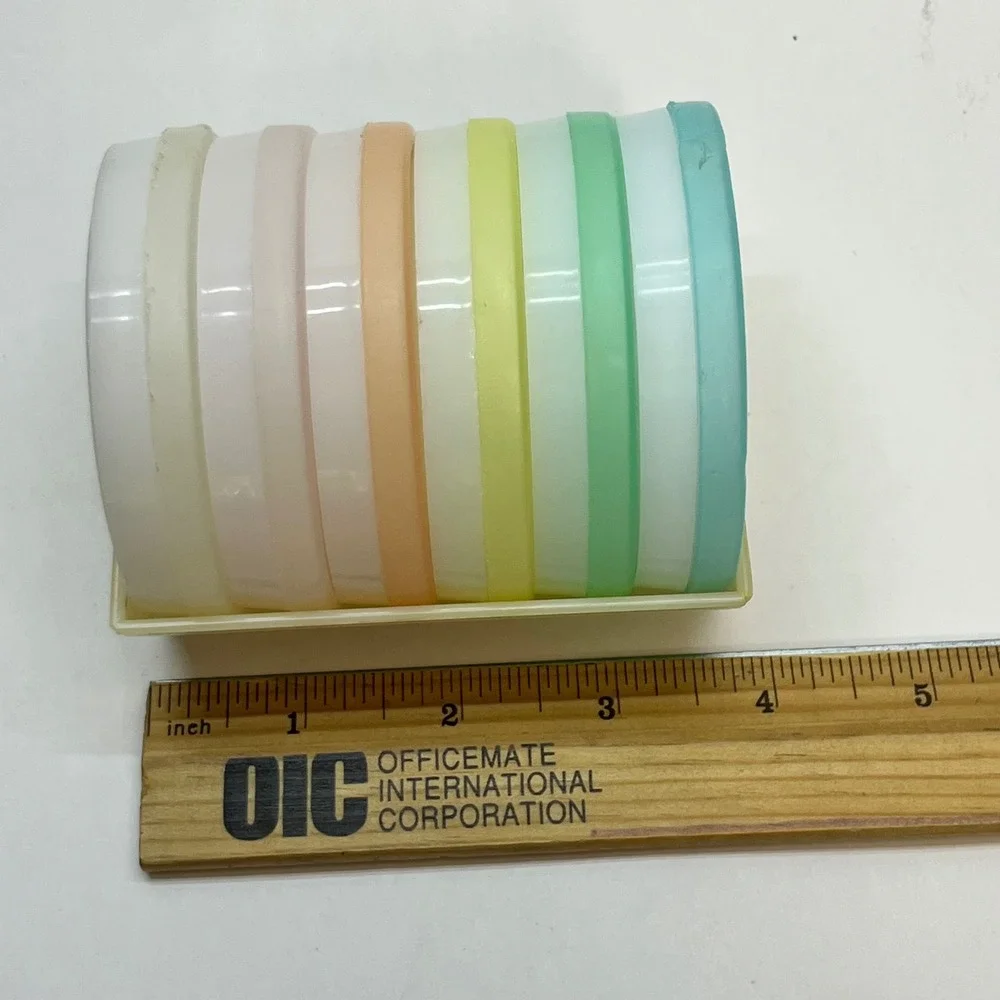 Vintage‎ Tupperware Wagon Wheel Coaster Set of 8 Pastel Colors with Caddy 567-13